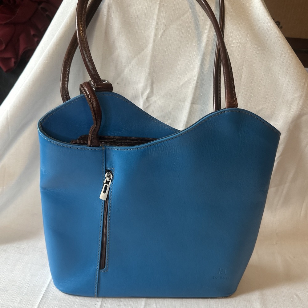 Del Bargo Blue and dark brown leather handbag converts to backback